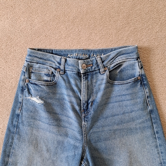 American Eagle Jeans Curvy Mom Jeans Size 4 Short Blue Denim Stretch Casual - Picture 2 of 14